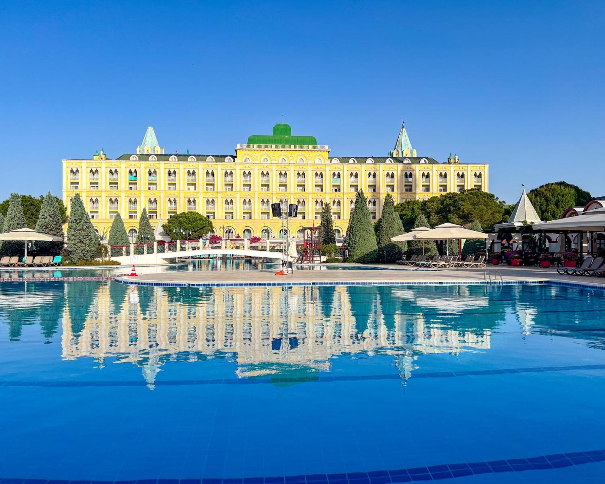 Kremlin Palace Antália Exterior foto